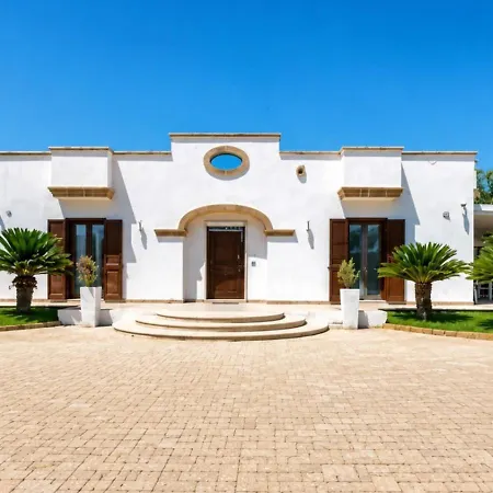 Villa Perla Luxury, By Salentoaffitti